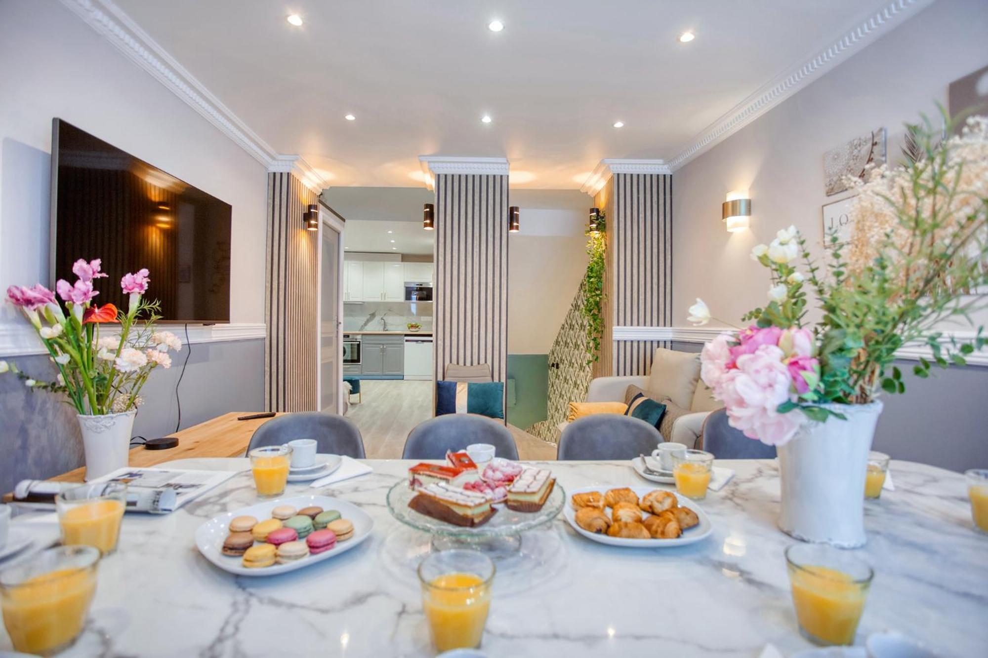 Elegant Triplex In Paris - Ideal For 10 - Aircon מראה חיצוני תמונה